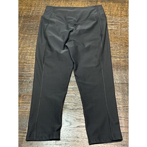 Nike dri fit, Capri, athletic legging size extra small ￼ - Picture 4 of 6